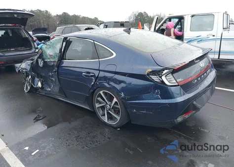 2022 Hyundai Sonata Sel Plus z USA, uszkodzony, nr VIN 5NPEJ4J29NH137913